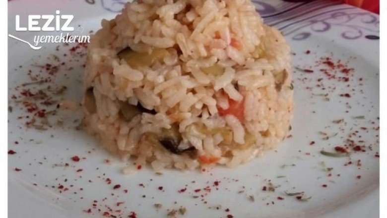 Patlıcanlı Domatesli Pirinç Pilavı