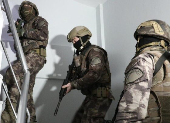 Polis lojmanlarına roketatarlı saldırı düzenleyen terörist yakalandı