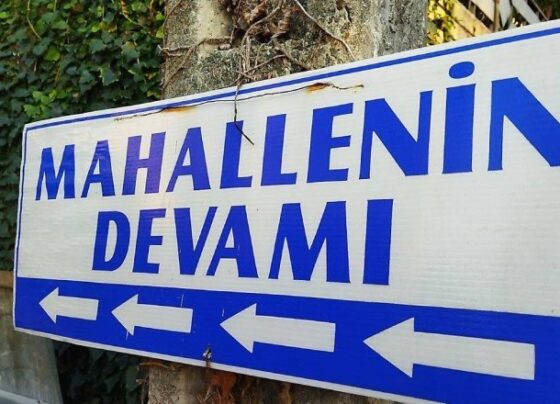 Rize’deki ‘mahallenin devamı’ tabelası güldürdü