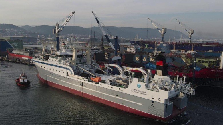 Rusya’nın balıkçı gemisi Yalova’dan
