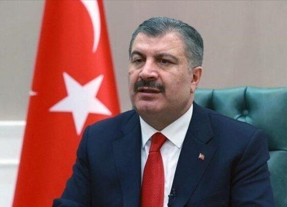 Sağlık Bakanı Koca: Sorumluluk duygusu aşı olmayı gerektirir