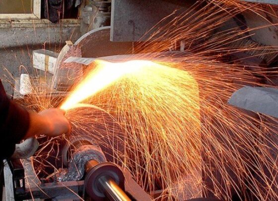Sanayi üretiminde aylık bazda düşüş