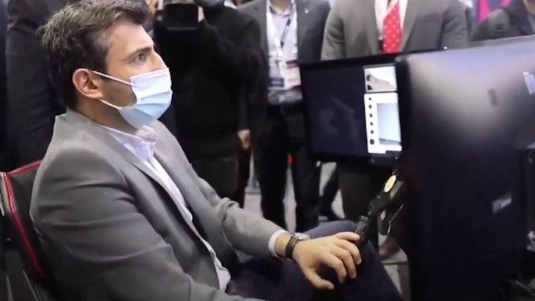 Selçuk Bayraktar HAVELSAN’ın Tank simülatörünü denedi: Uçacak herhalde