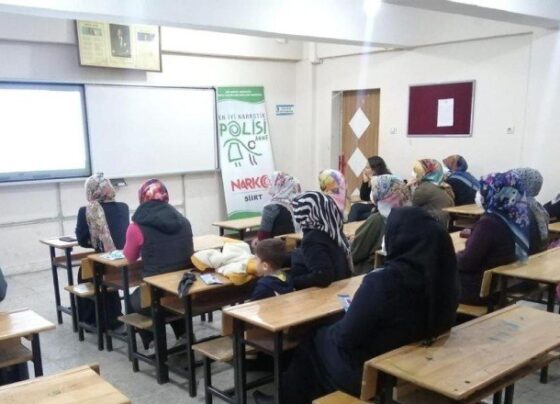 Siirtli kadınlara ‘En iyi narkotik polisi anne’ eğitimi