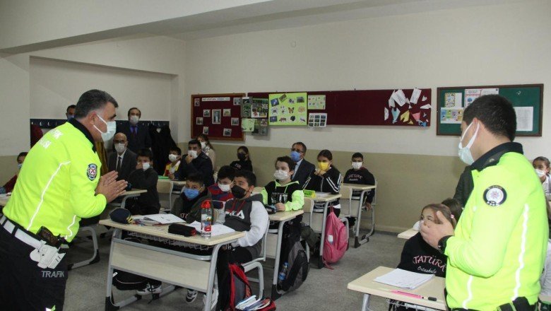 Söke’de öğrencilere trafik eğitimi veriliyor