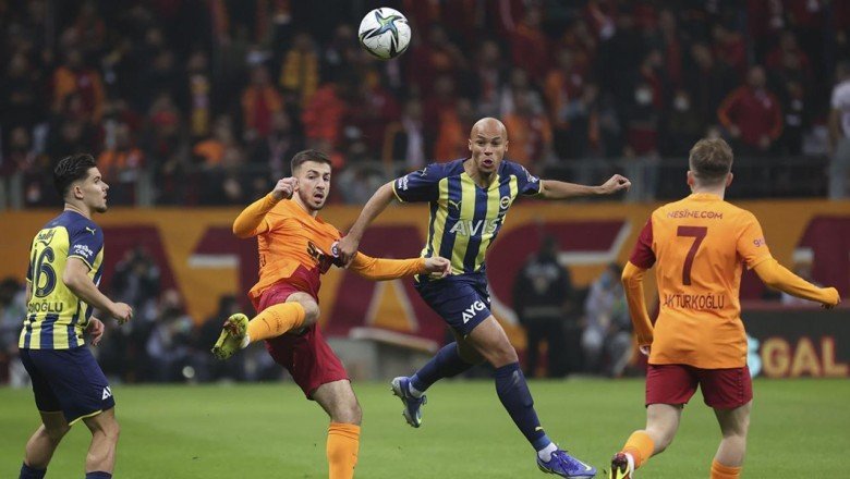 Süper Lig’in dev derbisi başladı