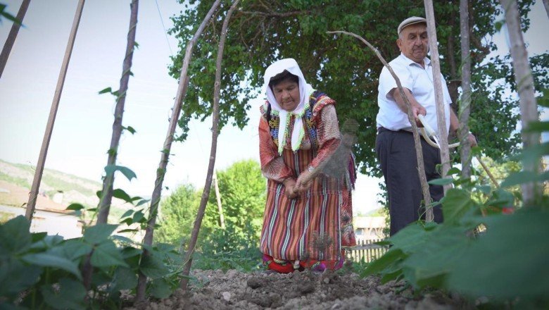 TRT’nin sevilen programı ‘Ömür Dediğin’e vefa ödülü