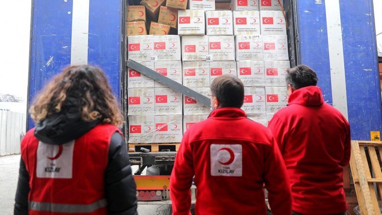 Türk Kızılay her yıl milyonlarca insanın yardımına koşuyor