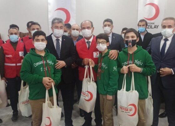 Türk Kızılay, Osmaniye’de 5 bin öğrenciye kıyafet yardımında bulundu