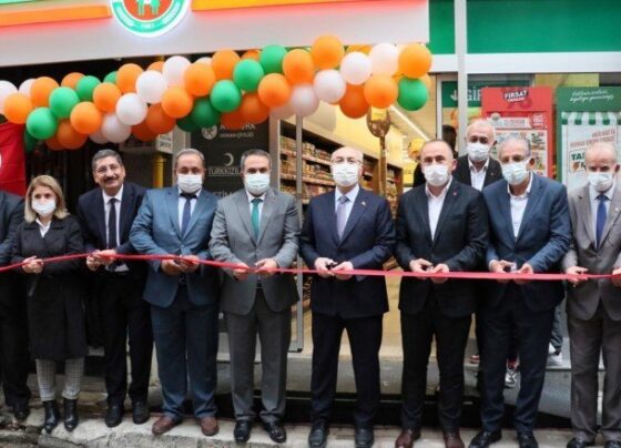 Türkiye Tarım Kredi Kooperatif Market’in 563’ncü şubesi İzmir’de açıldı