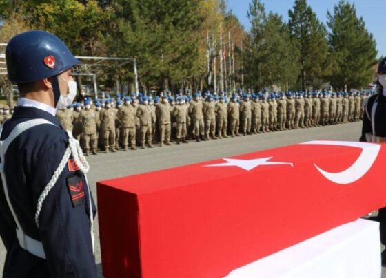 Tunceli’de halı sahada kalp krizi sonucu vefat eden asker için tören düzenlendi