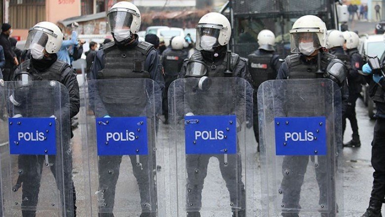 Van’da gösteri yürüyüşü ve açık hava toplantılarına yasak