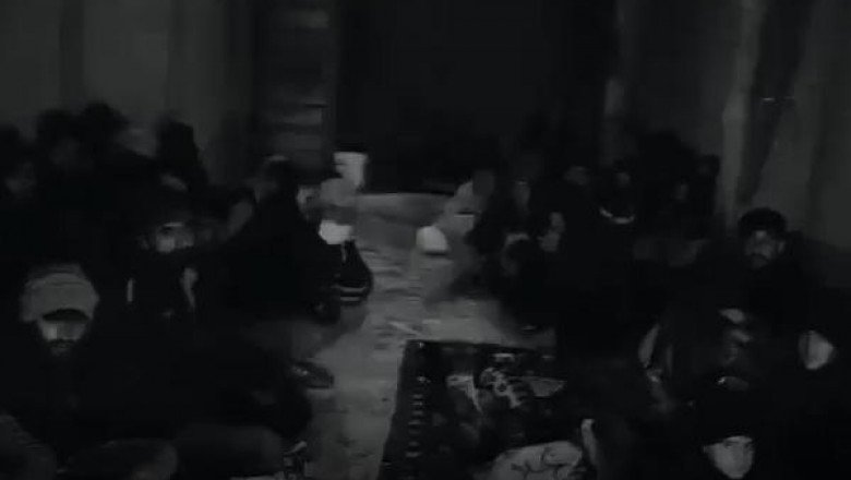 Van’da ‘şok evine’ baskında 73 kaçak göçmen yakalandı: 3 kişi gözaltında