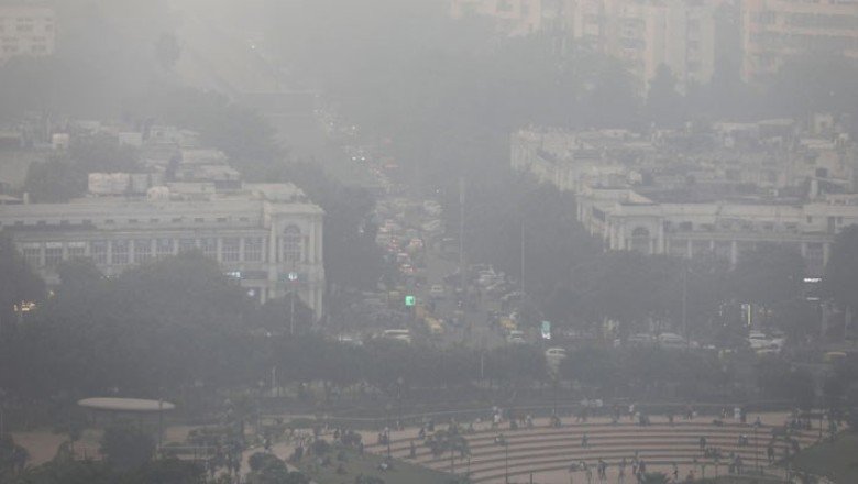 Yeni Delhi’de hava kirliliği nedeniyle eğitime ara verildi