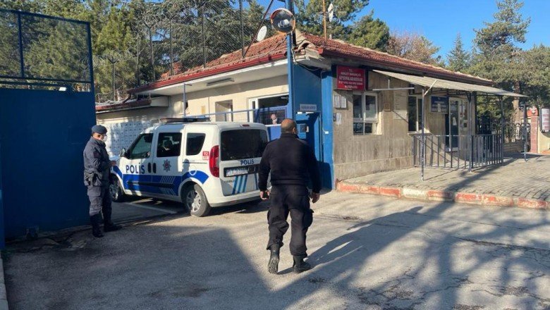 Afyonkarahisar E Tipi Kapalı Ceza İnfaz Kurumu Müdürlüğü’nde tatbikat yapıldı