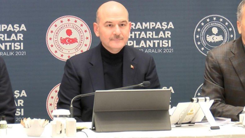 Bakan Soylu Bayrampaşa’da muhtarlarla bir araya geldi