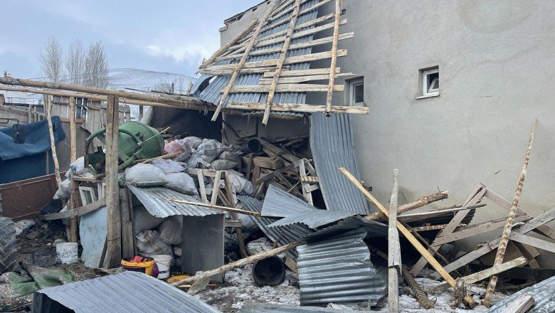 Bayburt’ta hortum yıktı geçti