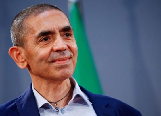 BioNTech CEO’su Şahin: Omicron için aşıyı daha hızlı adapte edebiliriz