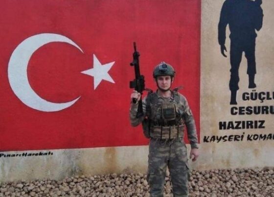 En acı veda! Şehidin nişanlısı yürekleri dağladı: Üniformasını giyip asker selamıyla uğurladı