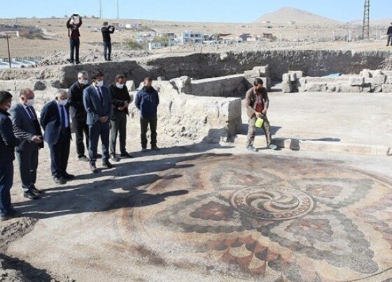İç Anadolu’nun en büyük mozaik yapısına ulaşıldı
