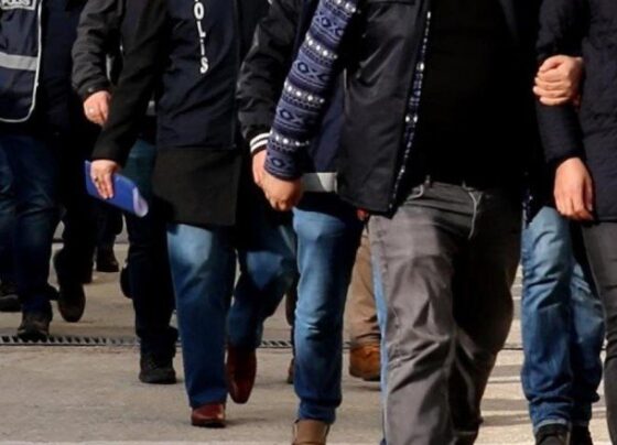 İstanbul’da FETÖ’nün hücre evlerine operasyon: 24 gözaltı