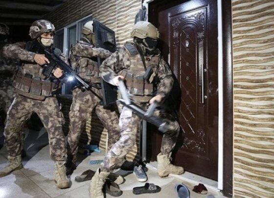 İstanbul’da geniş çaplı operasyon! 14 kişi tutuklandı