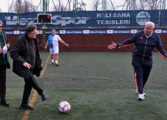 ‘Kadına Şiddete Hayır’ demek için yeşil sahaya çıktılar