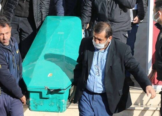 Kayseri ve Adana’da iki erkek, eşlerini öldürüp intihar etti