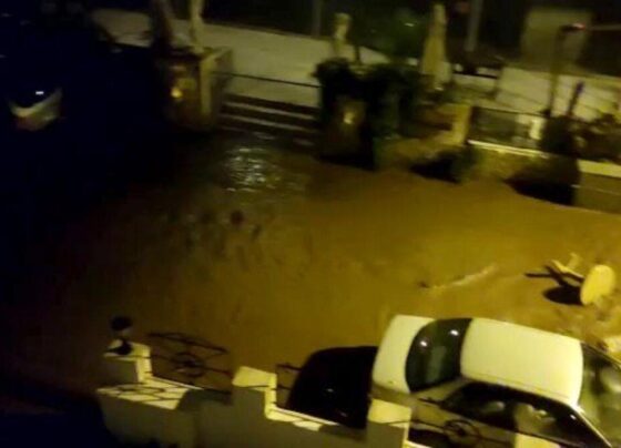 Marmaris’te sel nedeniyle 2 evi su bastı