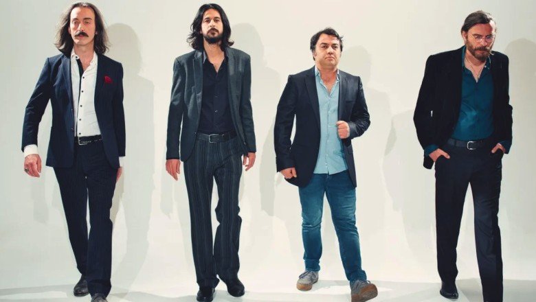 Rock müzik grubu Flört’ten “ekonomik kriz” şarkısı; “Zam üstüne zam geliyor, doy doyabilirsen”
