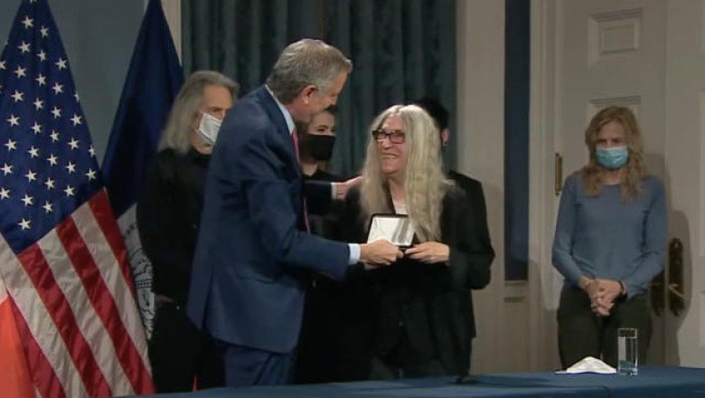Sanatçı Patti Smith’e New York şehrinin anahtarı verildi