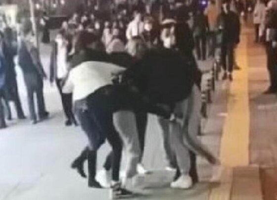 Sosyal medyada başlayan tartışma sokakta devam etti