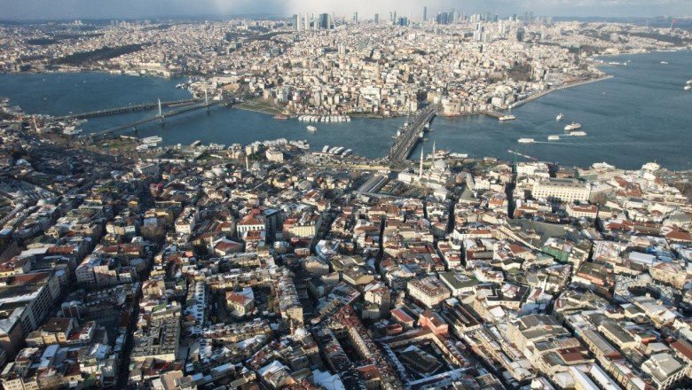 Beyaz örtü İstanbul’u süsledi