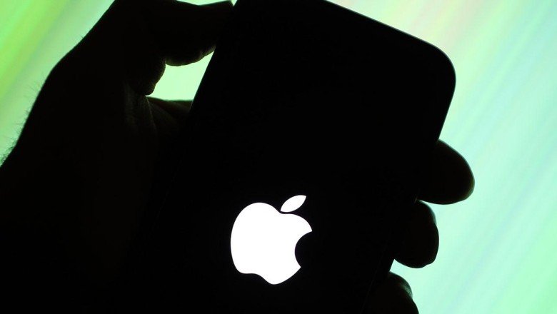 Apple’dan Rusya’ya yaptırım: Satışlar durdu