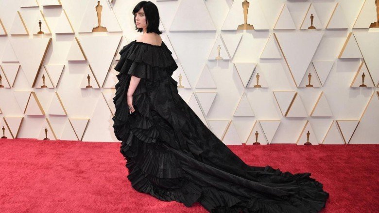 Billie Eilish, Oscar Ödül Töreni’nin “en kötü giyineni” seçilmesine klozetten tepki gösterdi