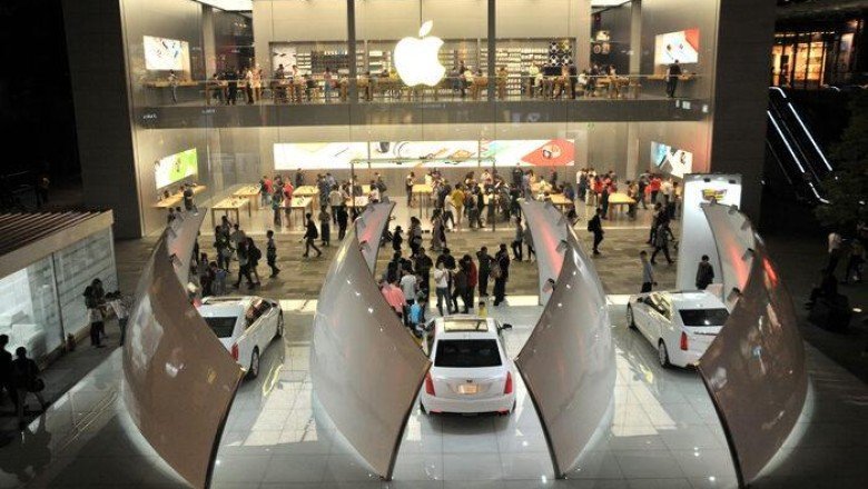 Macerası Steve Jobs’un garajında başladı, dünyanın en değerlisi oldu: iPhone’un sırtladığı Apple, 46 yaşında!