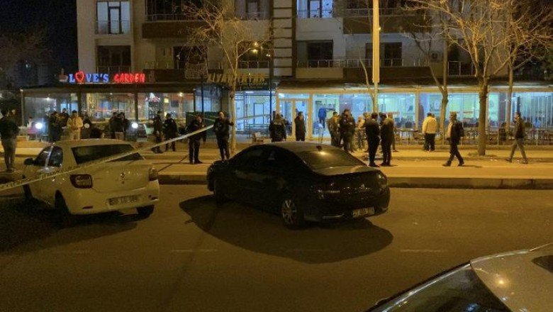Otomobillerle gelip yaylım ateşi açtılar: 1’i ağır 3 yaralı