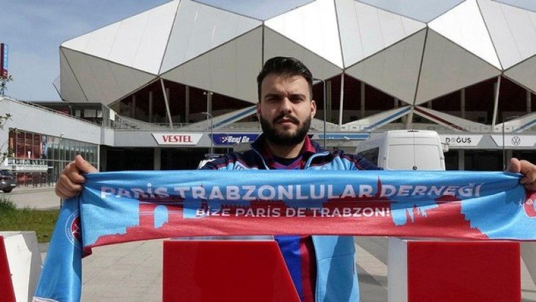 Trabzon’a gelen gurbetçi taraftar, maçı eşiyle tribünde izledi