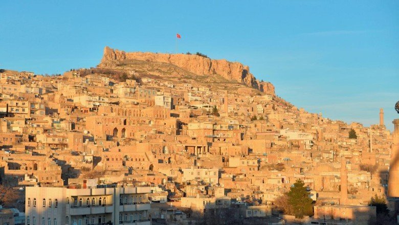 Mardin’in tarihi betonarme yapılardan arındırılıyor