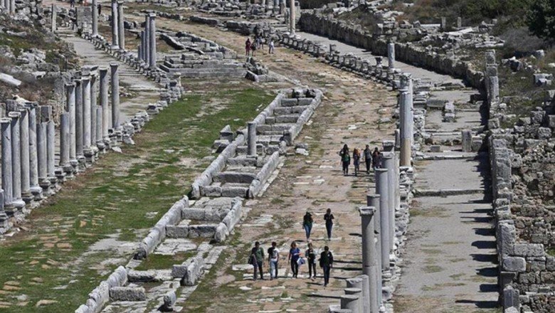 Perge Antik Kenti Nerede? Perge Antik Kenti'ne Nasıl Gidilir? Perge Tarihi Ve Özellikleri…