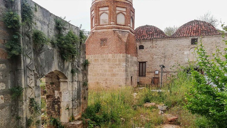 UNESCO Dünya Mirası Geçici Listesi’ndeki Yivli Minare kaderine terk edildi