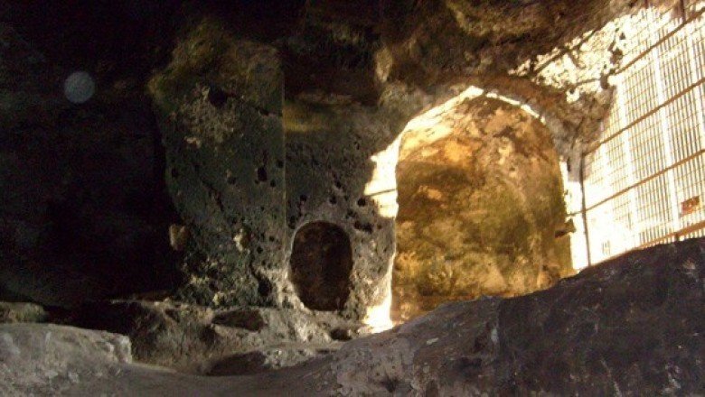 Yarımburgaz Mağarası Nerede, Nasıl Gidilir? Yarımburgaz Mağarası Tarihi Ve Özellikleri…