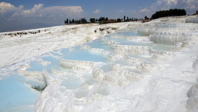 Pamukkale’ye 2022’nin ilk 5 ayında 431 bin turist geldi
