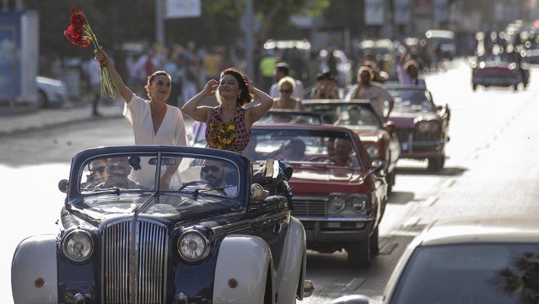 59’uncu Antalya Altın Portakal Film Festivali geleneksel kortej geçişiyle başladı