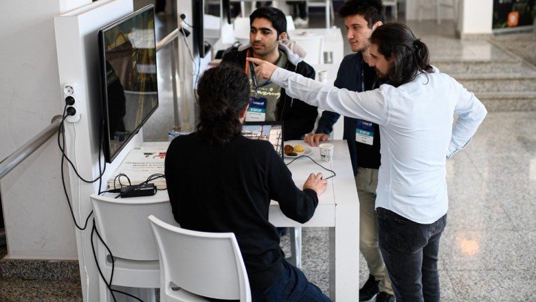 ‘Take Off İstanbul’ Uluslararası Girişim Zirvesi devam ediyor