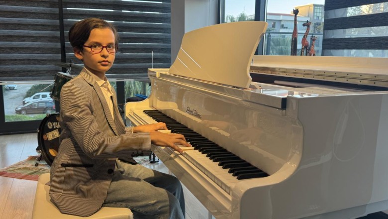 10 Yaşındaki Yusufhan’a İngiltere’den lise diploması
