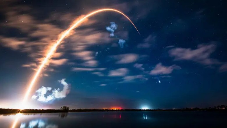 Starlink uydusu patladı. Hızla Dünya’ya doğru düşüyor